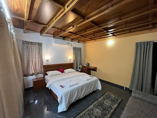 Dense Family Resort