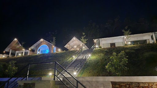 Dense Family Resort